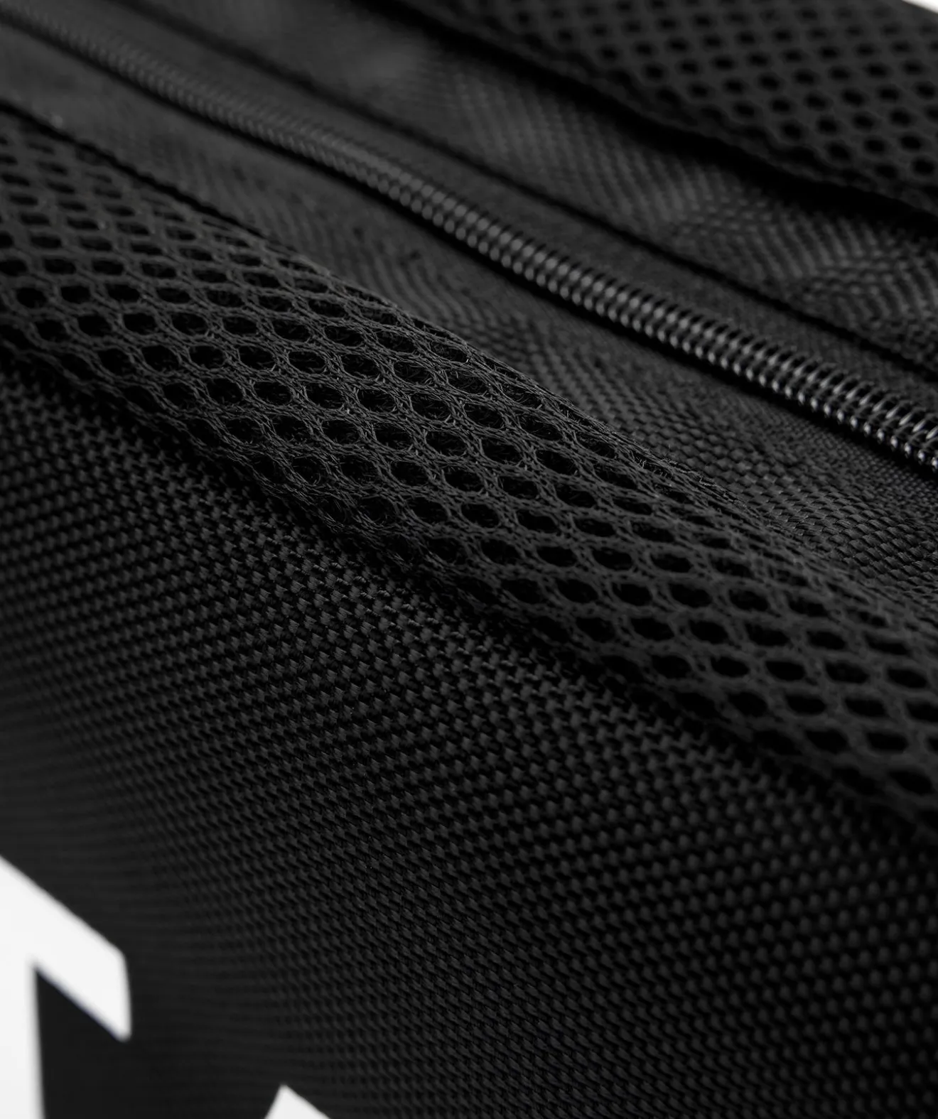 T1TAN Goalkeeper Bag Black- Sacs